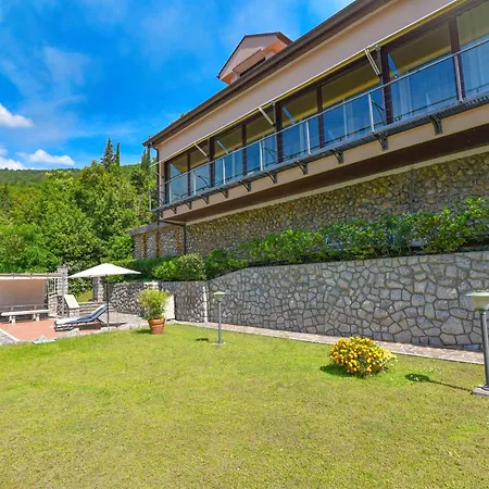 Apartment Vosilla *